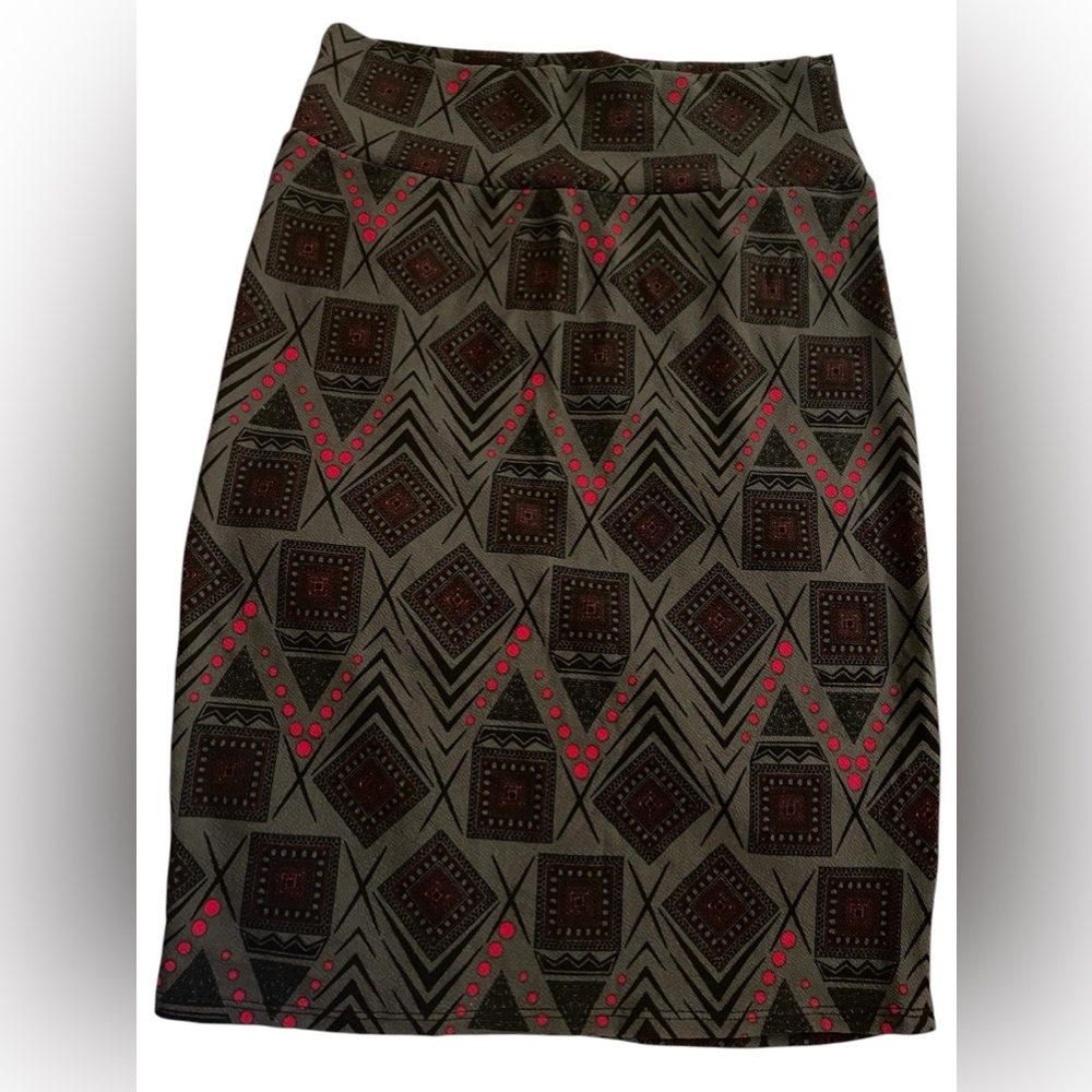 NWT Lularoe Cassie Geometric, . Aztec, Tribal Grey, Pink Pencil Skirt. Size M